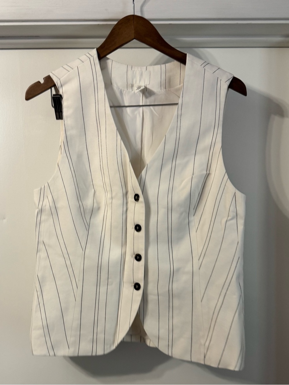H & M Sleeveless White Pinstripe Button Vest